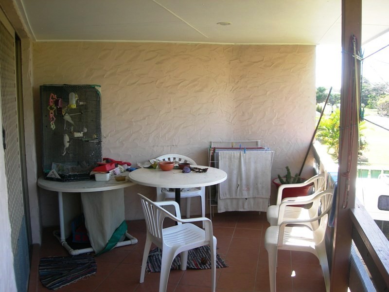 4/2 Cypress Avenue, Rainbow Beach QLD 4581