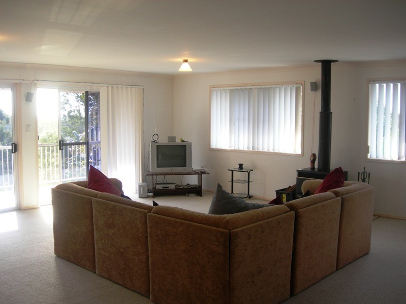 13 Kurrawa Street, Rainbow Beach QLD 4581