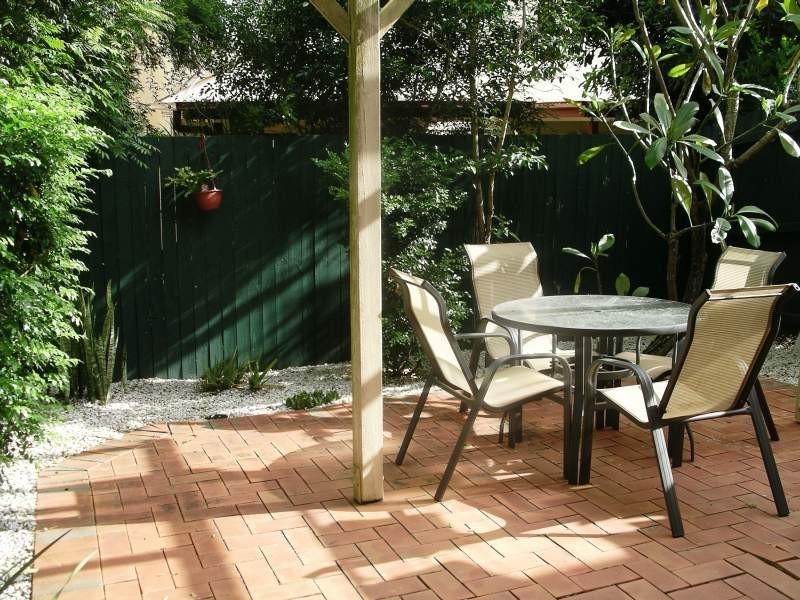 Yeronga QLD 4104