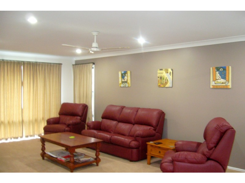 Sandstone Point QLD 4511