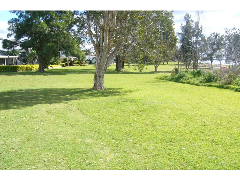 Sandstone Point QLD 4511