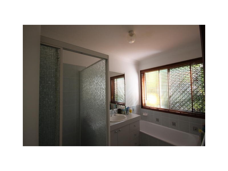 2 Kingfisher Street, Aroona QLD 4551