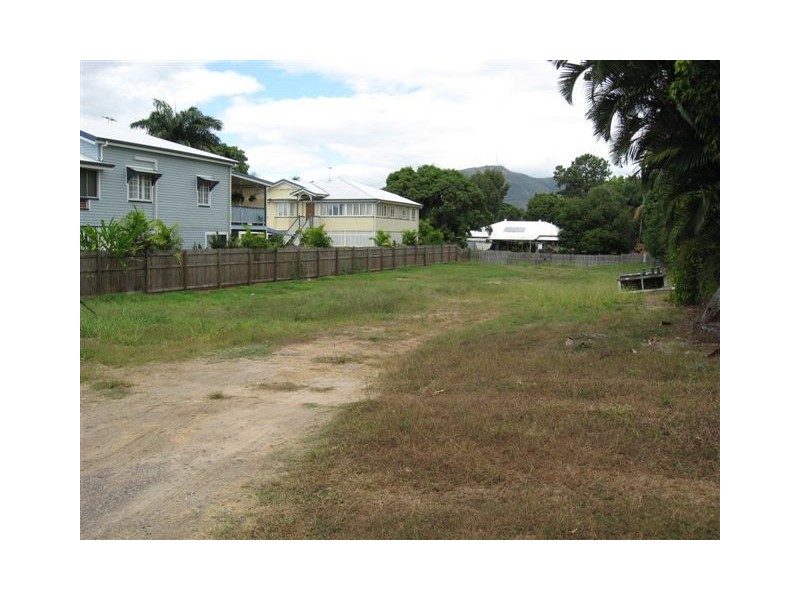 10 Cahill St, Aitkenvale QLD 4814