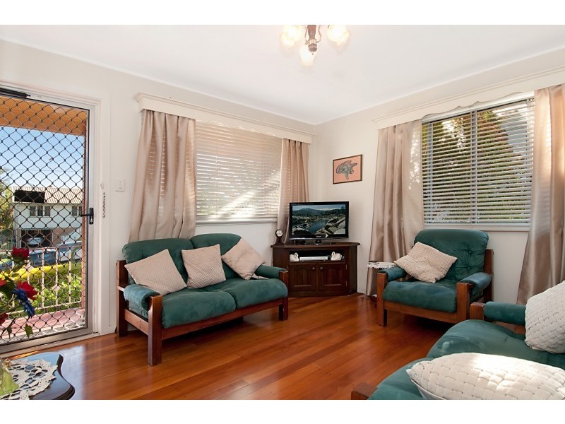 16 SUNNYBROOK ST, Brighton QLD 4017