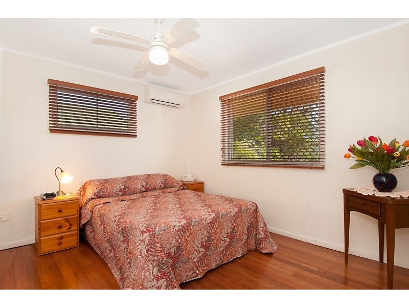 16 SUNNYBROOK ST, Brighton QLD 4017