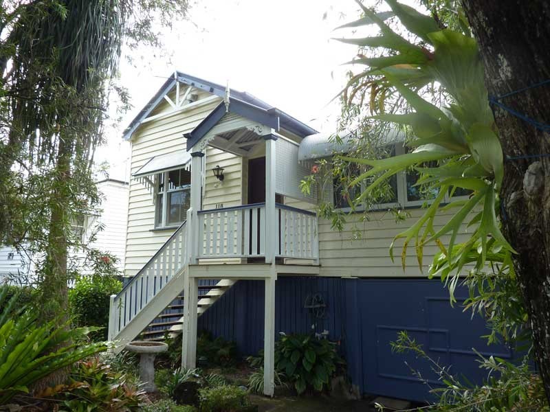 118 PALM AVENUE, Shorncliffe QLD 4017