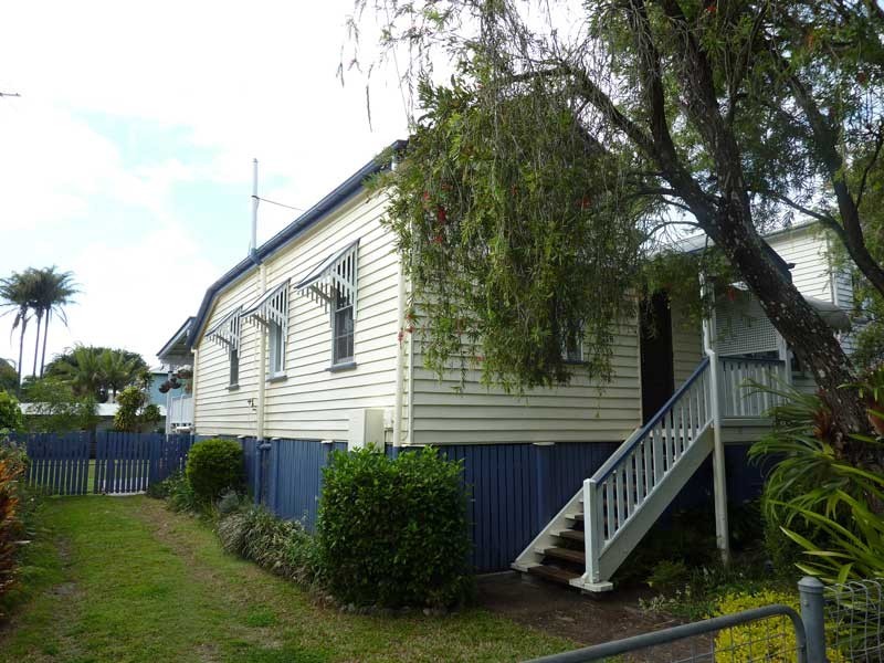 118 PALM AVENUE, Shorncliffe QLD 4017