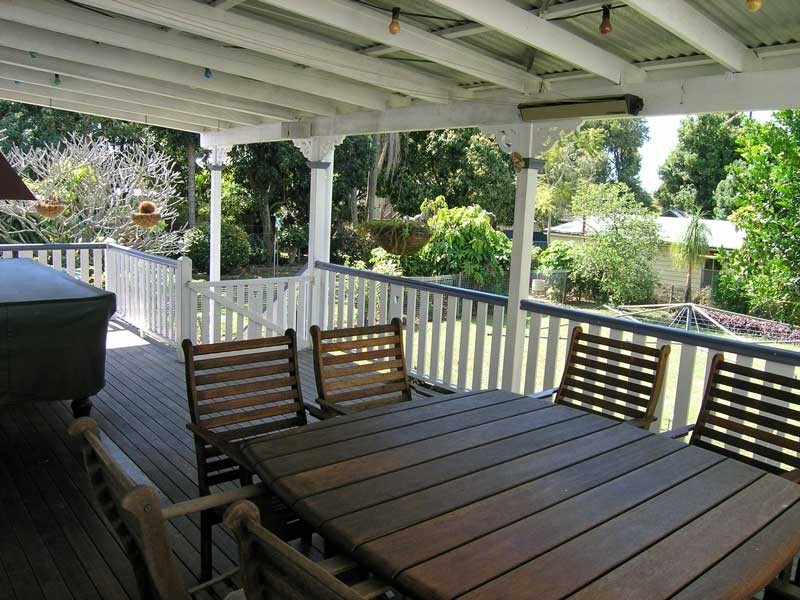 118 PALM AVENUE, Shorncliffe QLD 4017