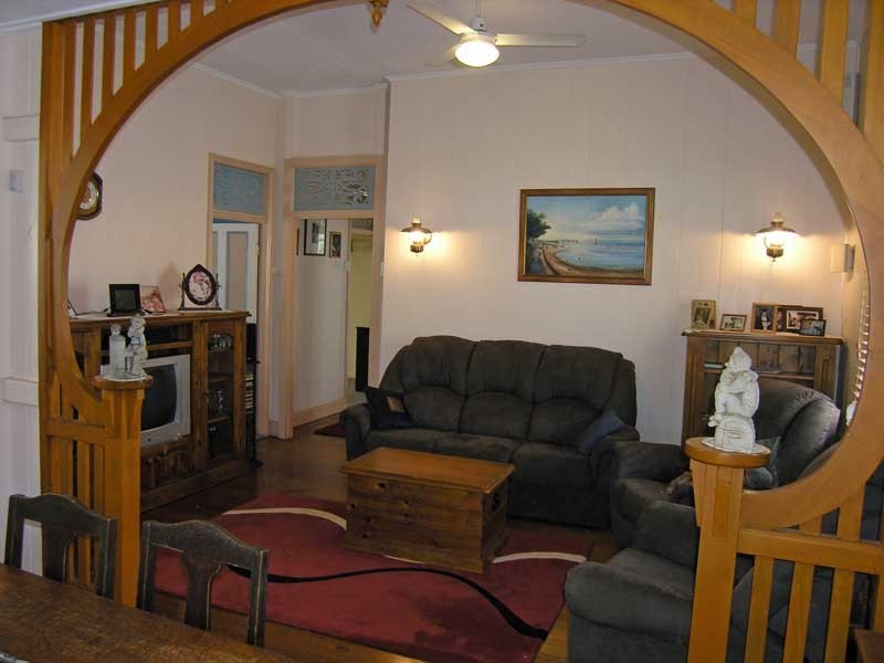 118 PALM AVENUE, Shorncliffe QLD 4017