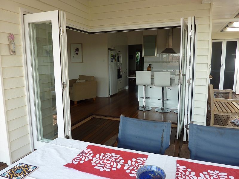 49 NASH STREET, Sandgate QLD 4017