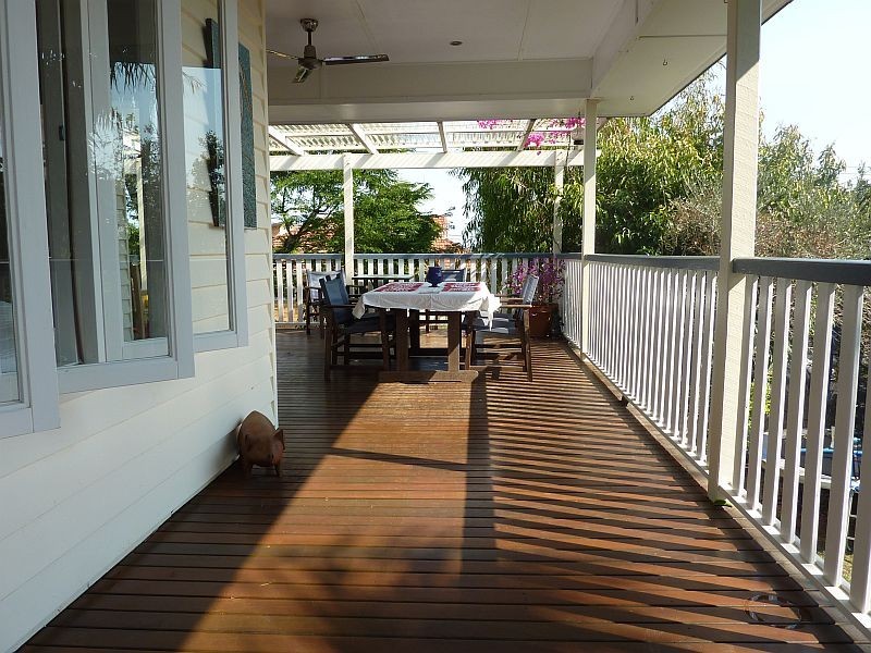 49 NASH STREET, Sandgate QLD 4017