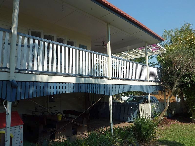 49 NASH STREET, Sandgate QLD 4017