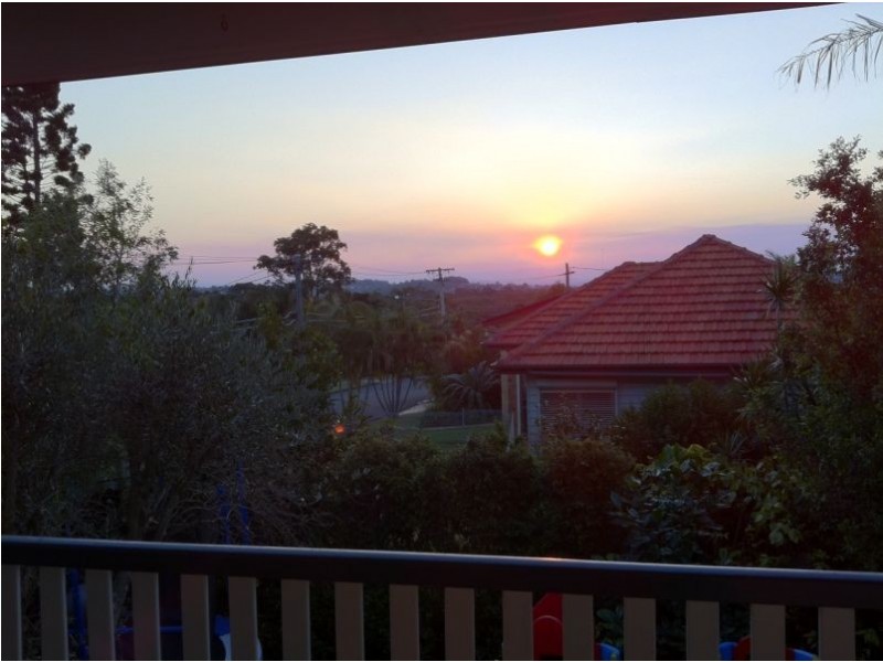 49 NASH STREET, Sandgate QLD 4017