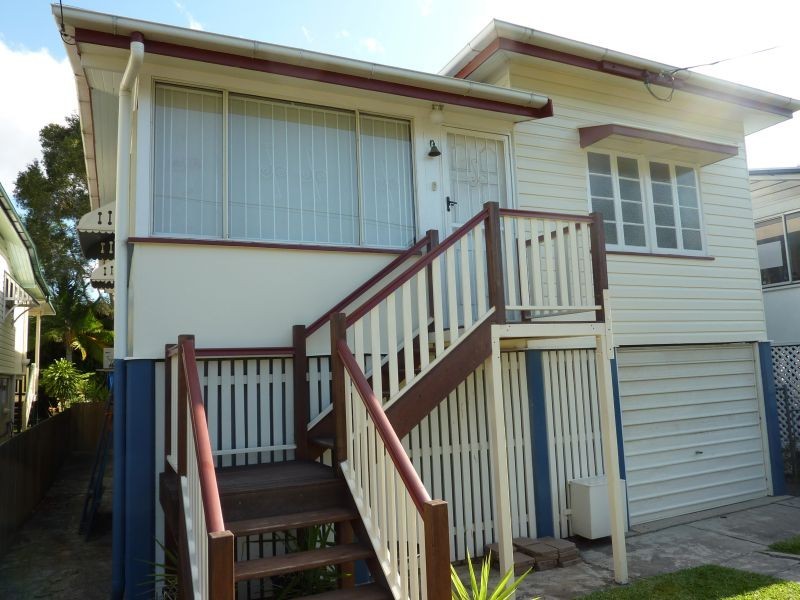 187 RAINBOW STREET, Sandgate QLD 4017