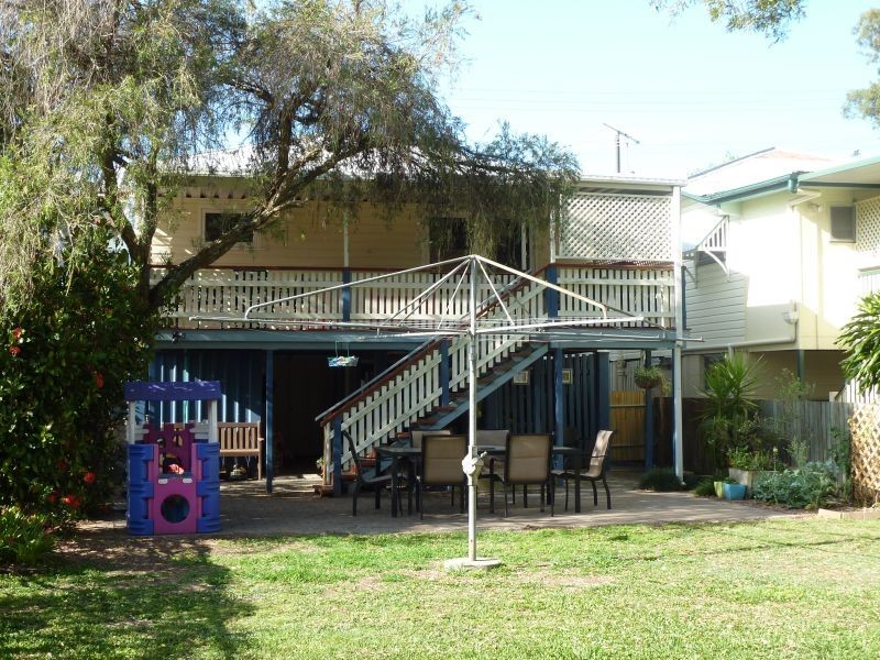 187 RAINBOW STREET, Sandgate QLD 4017