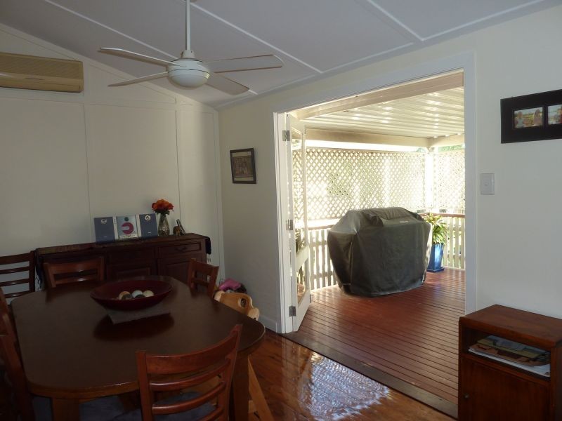187 RAINBOW STREET, Sandgate QLD 4017