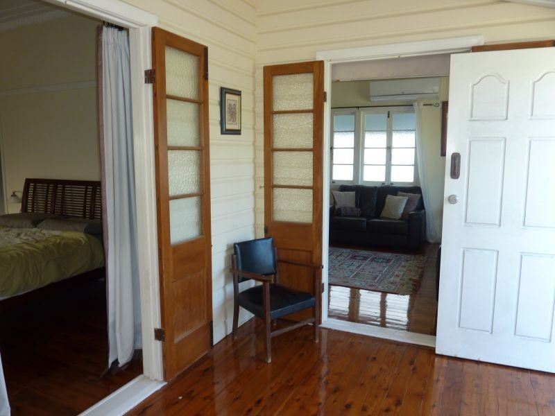 187 RAINBOW STREET, Sandgate QLD 4017