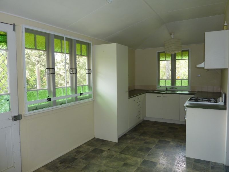 86 YUNDAH STREET, Shorncliffe QLD 4017