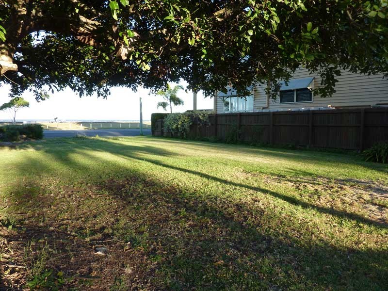 360 FLINDERS PARADE, Brighton QLD 4017