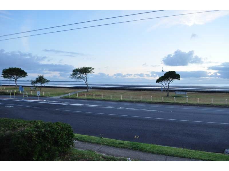 360 FLINDERS PARADE, Brighton QLD 4017