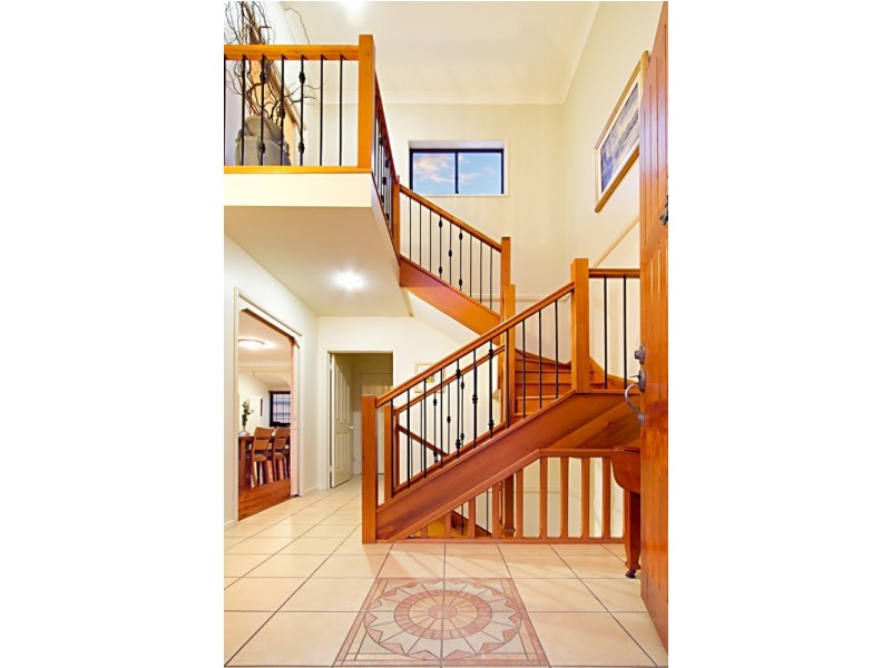 14 EAGLE TERRACE, Shorncliffe QLD 4017