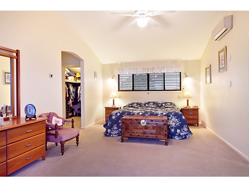 14 EAGLE TERRACE, Shorncliffe QLD 4017