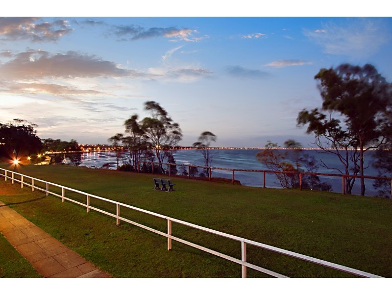 14 EAGLE TERRACE, Shorncliffe QLD 4017