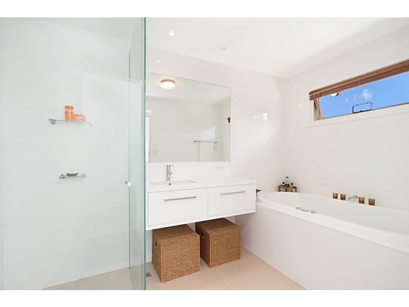 24 ALEXANDRA STREET, Sandgate QLD 4017