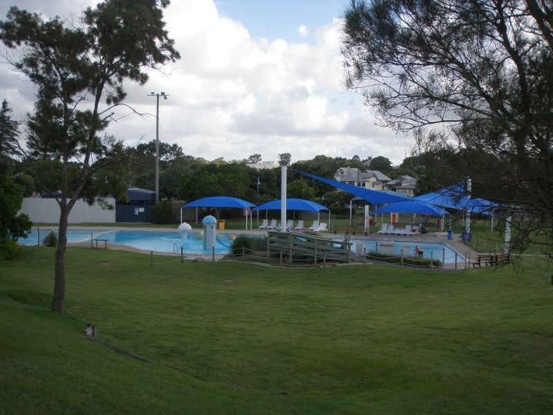 22 PERKINS ST, Sandgate QLD 4017