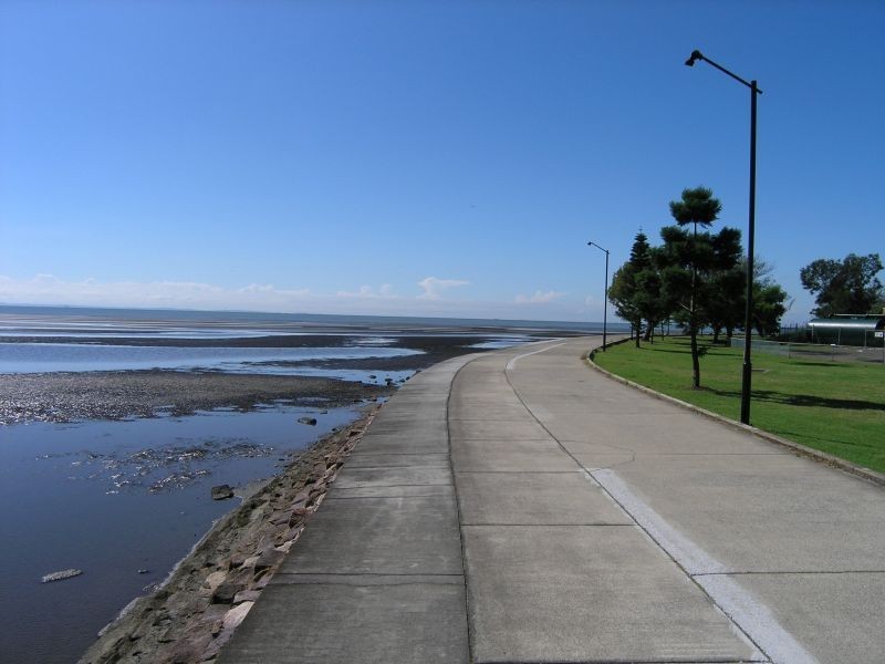 22 PERKINS ST, Sandgate QLD 4017