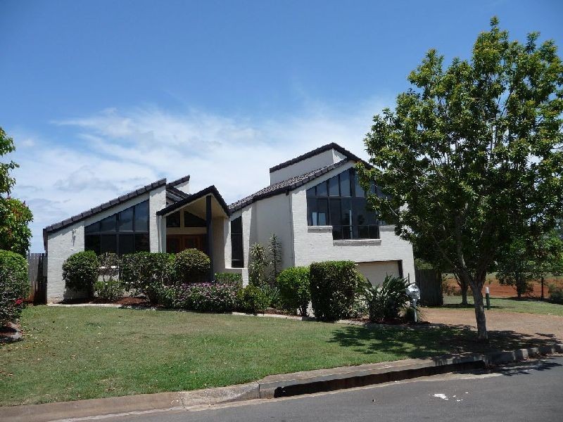 23 Grandview Place, Carindale QLD 4152