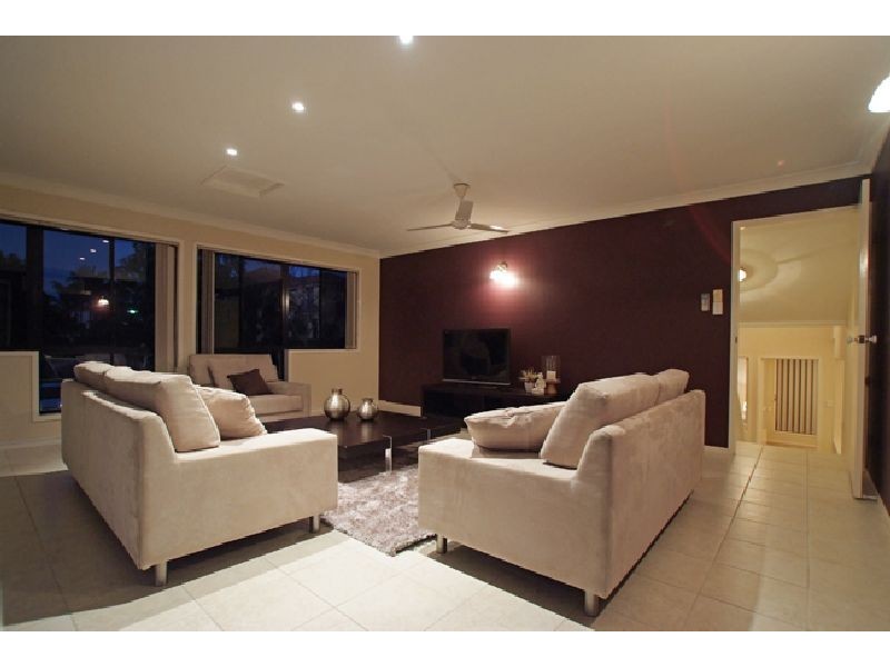 23 Grandview Place, Carindale QLD 4152