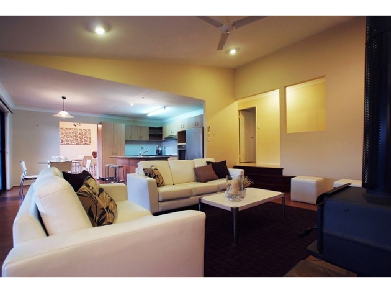 23 Grandview Place, Carindale QLD 4152