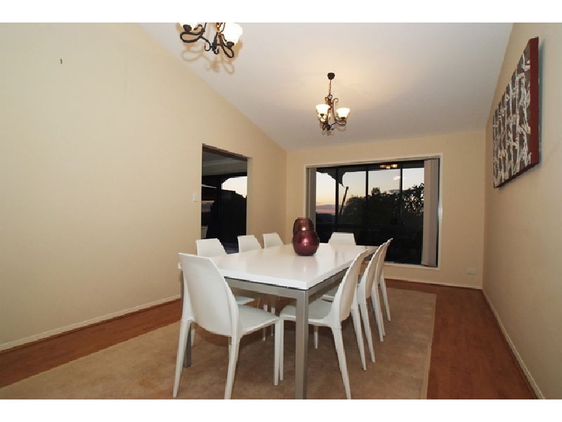 23 Grandview Place, Carindale QLD 4152