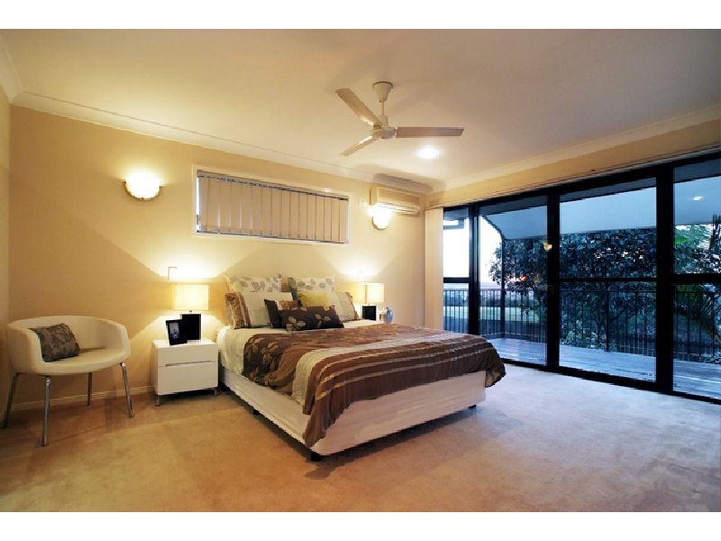 23 Grandview Place, Carindale QLD 4152