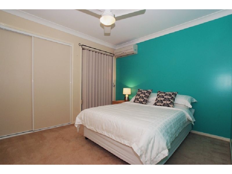 23 Grandview Place, Carindale QLD 4152