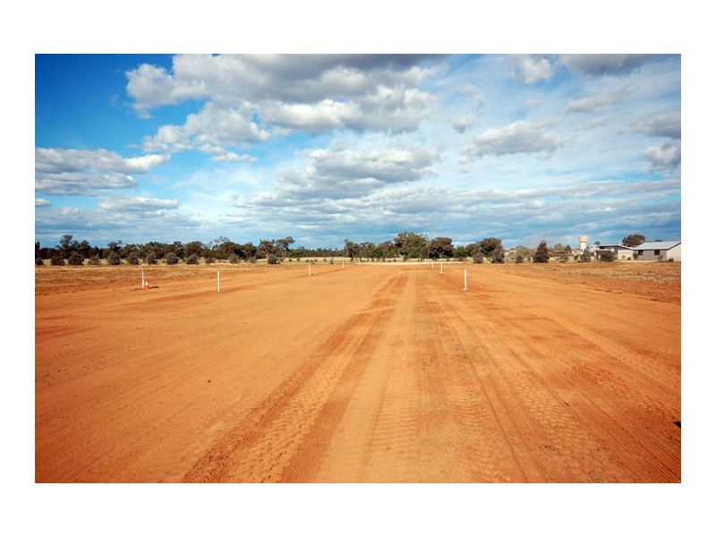 2-9 off Veneris St, Lockhart NSW 2656