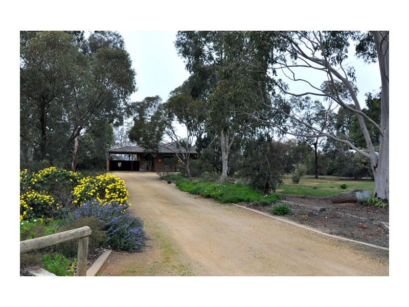 33 Third Ave, Henty NSW 2658