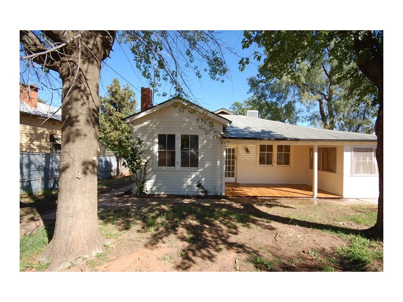 4 Crescent St, NARRANDERA NSW 2700, Narrandera NSW 2700