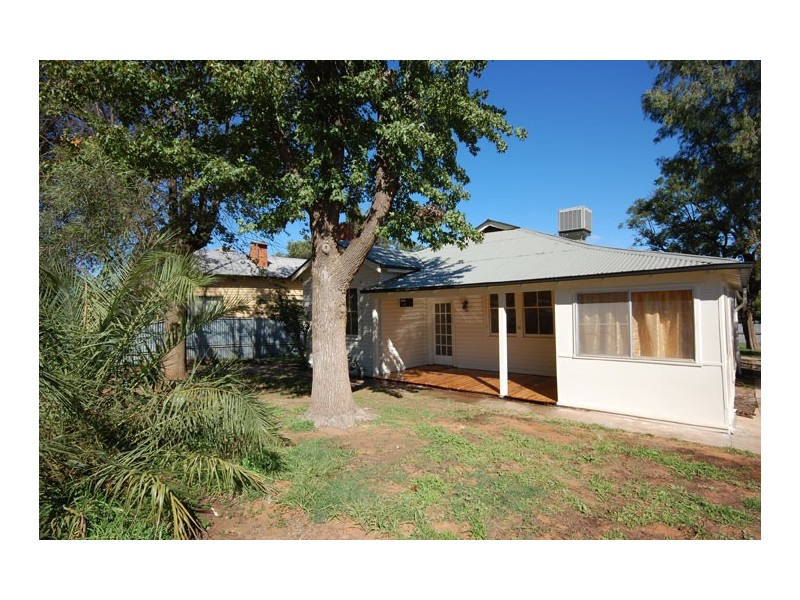 4 Crescent St, NARRANDERA NSW 2700, Narrandera NSW 2700