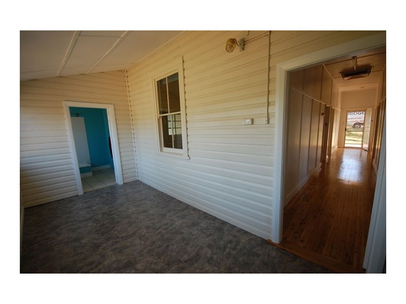 4 Crescent St, NARRANDERA NSW 2700, Narrandera NSW 2700