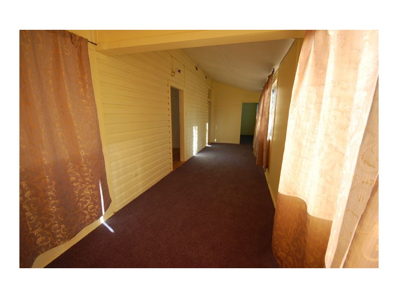 4 Crescent St, NARRANDERA NSW 2700, Narrandera NSW 2700