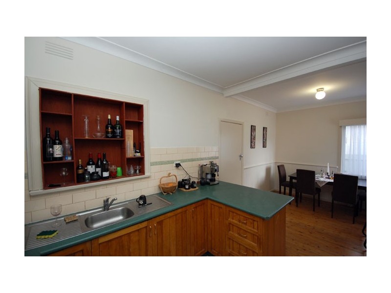50 Tichborne Cres, Kooringal NSW 2650