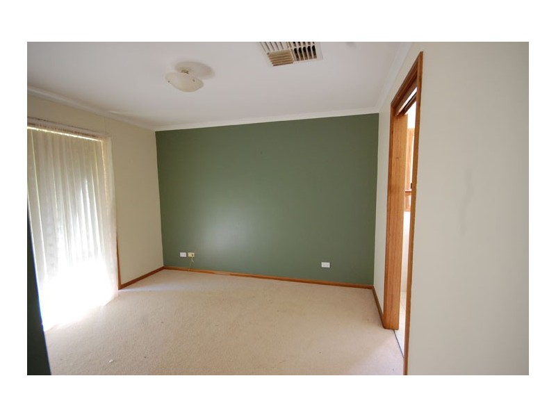 75 Bruce St, Coolamon NSW 2701
