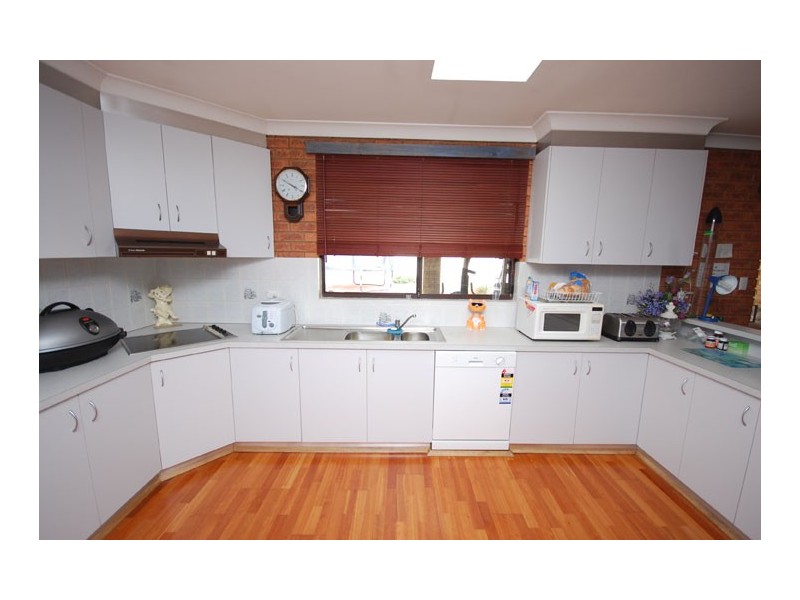 11 Crisp Dve, Wagga Wagga NSW 2650