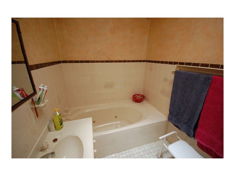 11 Crisp Dve, Wagga Wagga NSW 2650