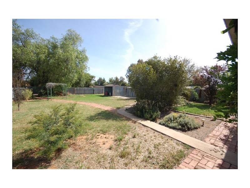 64 Ferrier St, Lockhart NSW 2656