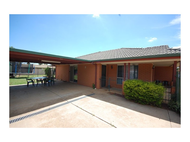 50 Elershaw Dve, Wagga Wagga NSW 2650