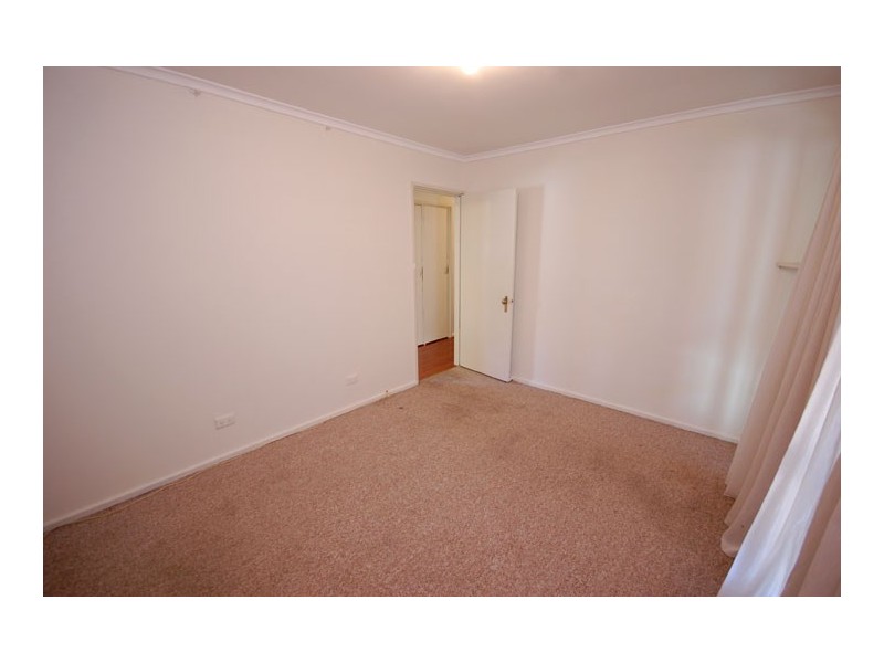 96 Vincent Rd, Lake Albert NSW 2650