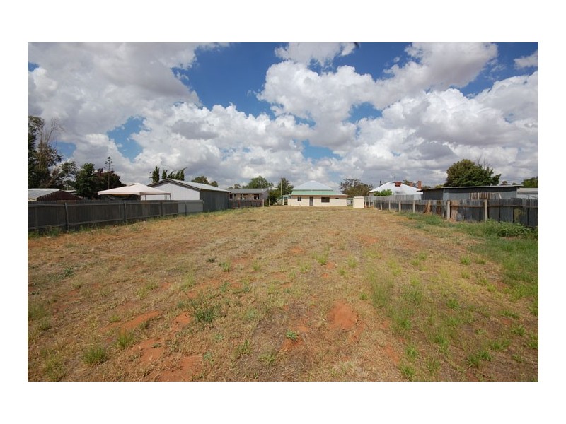 42 Ford St, Ganmain NSW 2702